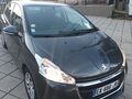 <div style='margin-bottom: 5px; font-size: 14px; color: #000000;'><div style='float: left;'><b>Peugeot</b> 208</div><div style='float: right;'>9 700<div style='text-align: right; font-size: 12px; font-weight: normal;'>ЛЕВА</div></div><div style='clear: both;'></div></div><img src=//vsichkikoli.com/img/obiavi/2025-11-01/car-48835d1bfba87ba93c870b06841ad853.jpg>