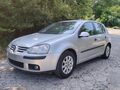 <div style='margin-bottom: 5px; font-size: 14px; color: #000000;'><div style='float: left;'><b>VW</b> Golf</div><div style='float: right;'>5 950<div style='text-align: right; font-size: 12px; font-weight: normal;'>ЛЕВА</div></div><div style='clear: both;'></div></div><img src=//vsichkikoli.com/img/obiavi/2025-10-13/car-b3e4576059cf986d38c81b408cde6336.jpg>