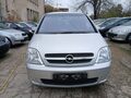 <div style='margin-bottom: 5px; font-size: 14px; color: #000000;'><div style='float: left;'><b>Opel</b> Meriva</div><div style='float: right;'>3 999<div style='text-align: right; font-size: 12px; font-weight: normal;'>ЛЕВА</div></div><div style='clear: both;'></div></div><img src=//vsichkikoli.com/img/obiavi/2025-10-13/car-3e36df8395939d80ae4f82077537831c.jpg>