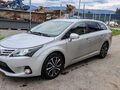 <div style='margin-bottom: 5px; font-size: 14px; color: #000000;'><div style='float: left;'><b>Toyota</b> Avensis</div><div style='float: right;'>14 800<div style='text-align: right; font-size: 12px; font-weight: normal;'>ЛЕВА</div></div><div style='clear: both;'></div></div><img src=//vsichkikoli.com/img/obiavi/2025-10-17/car-55d2bb96fba533d5f85ae06292c69795.jpg>