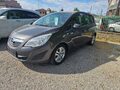 <div style='margin-bottom: 5px; font-size: 14px; color: #000000;'><div style='float: left;'><b>Opel</b> Meriva</div><div style='float: right;'>7 588<div style='text-align: right; font-size: 12px; font-weight: normal;'>ЛЕВА</div></div><div style='clear: both;'></div></div><img src=//vsichkikoli.com/img/obiavi/2025-10-21/car-245dc2716b2d0c12c527f9016e83dbe4.jpg>