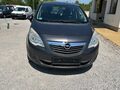 <div style='margin-bottom: 5px; font-size: 14px; color: #000000;'><div style='float: left;'><b>Opel</b> Meriva</div><div style='float: right;'>6 200<div style='text-align: right; font-size: 12px; font-weight: normal;'>ЛЕВА</div></div><div style='clear: both;'></div></div><img src=//vsichkikoli.com/img/obiavi/2025-10-22/car-eee40957b210a513b5934a7a40476ab1.jpg>