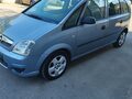 <div style='margin-bottom: 5px; font-size: 14px; color: #000000;'><div style='float: left;'><b>Opel</b> Meriva</div><div style='float: right;'>3 998<div style='text-align: right; font-size: 12px; font-weight: normal;'>ЛЕВА</div></div><div style='clear: both;'></div></div><img src=//vsichkikoli.com/img/obiavi/2025-10-22/car-0855ee67175d3d58b783bb5be8b6b717.jpg>