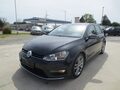 <div style='margin-bottom: 5px; font-size: 14px; color: #000000;'><div style='float: left;'><b>VW</b> Golf</div><div style='float: right;'>17 999<div style='text-align: right; font-size: 12px; font-weight: normal;'>ЛЕВА</div></div><div style='clear: both;'></div></div><img src=//vsichkikoli.com/img/obiavi/2025-10-23/car-97d2083b7335abedd1755f5c6d7242d4.jpg>