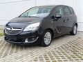 <div style='margin-bottom: 5px; font-size: 14px; color: #000000;'><div style='float: left;'><b>Opel</b> Meriva</div><div style='float: right;'>11 800<div style='text-align: right; font-size: 12px; font-weight: normal;'>ЛЕВА</div></div><div style='clear: both;'></div></div><img src=//vsichkikoli.com/img/obiavi/2025-10-24/car-4a1c011f1f10ce1e655543bbe7b19022.jpg>