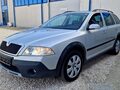 <div style='margin-bottom: 5px; font-size: 14px; color: #000000;'><div style='float: left;'><b>Skoda</b> Octavia</div><div style='float: right;'>7 500<div style='text-align: right; font-size: 12px; font-weight: normal;'>ЛЕВА</div></div><div style='clear: both;'></div></div><img src=//vsichkikoli.com/img/obiavi/2025-10-25/car-3220b8dbb48f77e9175a3c2ac26c0b99.jpg>