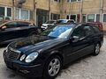<div style='margin-bottom: 5px; font-size: 14px; color: #000000;'><div style='float: left;'><b>Mercedes-Benz</b> E 320</div><div style='float: right;'>7 300<div style='text-align: right; font-size: 12px; font-weight: normal;'>ЛЕВА</div></div><div style='clear: both;'></div></div><img src=//vsichkikoli.com/img/obiavi/2025-10-25/car-6530c958f583643a9cc3a6cc80209c08.jpg>
