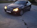 <div style='margin-bottom: 5px; font-size: 14px; color: #000000;'><div style='float: left;'><b>Mercedes-Benz</b> C 200</div><div style='float: right;'>3 200<div style='text-align: right; font-size: 12px; font-weight: normal;'>ЛЕВА</div></div><div style='clear: both;'></div></div><img src=//vsichkikoli.com/img/obiavi/2025-10-25/car-6111143f0893c192a87935d86e626bed.jpg>