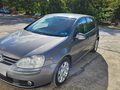 <div style='margin-bottom: 5px; font-size: 14px; color: #000000;'><div style='float: left;'><b>VW</b> Golf</div><div style='float: right;'>6 200<div style='text-align: right; font-size: 12px; font-weight: normal;'>ЛЕВА</div></div><div style='clear: both;'></div></div><img src=//vsichkikoli.com/img/obiavi/2025-10-26/car-80f3394fa38d950b5a953f860880a31f.jpg>