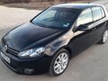<div style='margin-bottom: 5px; font-size: 14px; color: #000000;'><div style='float: left;'><b>VW</b> Golf</div><div style='float: right;'>13 800<div style='text-align: right; font-size: 12px; font-weight: normal;'>ЛЕВА</div></div><div style='clear: both;'></div></div><img src=//vsichkikoli.com/img/obiavi/2025-10-26/car-cfe1b90807555ca82781a717f3477c41.jpg>
