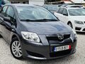 <div style='margin-bottom: 5px; font-size: 14px; color: #000000;'><div style='float: left;'><b>Toyota</b> Auris</div><div style='float: right;'>7 690<div style='text-align: right; font-size: 12px; font-weight: normal;'>ЛЕВА</div></div><div style='clear: both;'></div></div><img src=//vsichkikoli.com/img/obiavi/2025-10-26/car-f5af0ecac22891524aac8e6b676a24e0.jpg>