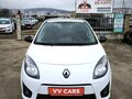 <div style='margin-bottom: 5px; font-size: 14px; color: #000000;'><div style='float: left;'><b>Renault</b> Twingo</div><div style='float: right;'>4 999<div style='text-align: right; font-size: 12px; font-weight: normal;'>ЛЕВА</div></div><div style='clear: both;'></div></div><img src=//vsichkikoli.com/img/obiavi/2025-10-27/car-79ba052c130592c0d601113d173166c7.jpg>