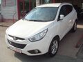 <div style='margin-bottom: 5px; font-size: 14px; color: #000000;'><div style='float: left;'><b>Hyundai</b> ix35</div><div style='float: right;'>13 900<div style='text-align: right; font-size: 12px; font-weight: normal;'>ЛЕВА</div></div><div style='clear: both;'></div></div><img src=//vsichkikoli.com/img/obiavi/2025-10-28/car-546f4d93bdc37bd5f731ec428f2a53b3.jpg>