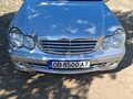 <div style='margin-bottom: 5px; font-size: 14px; color: #000000;'><div style='float: left;'><b>Mercedes-Benz</b> C 200</div><div style='float: right;'>6 100<div style='text-align: right; font-size: 12px; font-weight: normal;'>ЛЕВА</div></div><div style='clear: both;'></div></div><img src=//vsichkikoli.com/img/obiavi/2025-10-28/car-1427253da35058a2a5cc96e8616f1d78.jpg>