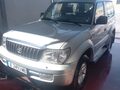 <div style='margin-bottom: 5px; font-size: 14px; color: #000000;'><div style='float: left;'><b>Toyota</b> Land Cruiser</div><div style='float: right;'>15 666<div style='text-align: right; font-size: 12px; font-weight: normal;'>ЛЕВА</div></div><div style='clear: both;'></div></div><img src=//vsichkikoli.com/img/obiavi/2025-10-28/car-7e063121ea36d2d63b1b7ecd1b080318.jpg>