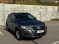 <div style='margin-bottom: 5px; font-size: 14px; color: #000000;'><div style='float: left;'><b>VW</b> Tiguan</div><div style='float: right;'>14 501<div style='text-align: right; font-size: 12px; font-weight: normal;'>ЛЕВА</div></div><div style='clear: both;'></div></div><img src=//vsichkikoli.com/img/obiavi/2025-10-28/car-84651452d1f3218b81eaec778079fb2b.jpg>