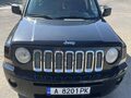 <div style='margin-bottom: 5px; font-size: 14px; color: #000000;'><div style='float: left;'><b>Jeep</b> Patriot</div><div style='float: right;'>8 999<div style='text-align: right; font-size: 12px; font-weight: normal;'>ЛЕВА</div></div><div style='clear: both;'></div></div><img src=//vsichkikoli.com/img/obiavi/2025-10-28/car-561bde2dc3c930e44e6028f07b34254c.jpg>