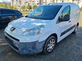 <div style='margin-bottom: 5px; font-size: 14px; color: #000000;'><div style='float: left;'><b>Peugeot</b> Partner</div><div style='float: right;'>3 399<div style='text-align: right; font-size: 12px; font-weight: normal;'>ЛЕВА</div></div><div style='clear: both;'></div></div><img src=//vsichkikoli.com/img/obiavi/2025-11-01/car-393ac572d89657555cec7b1a30d5cb3e.jpg>
